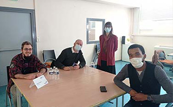 Billy, Pierre-Yves Luidjy et Solange présentent leurs métiers aux étudiants de l'ORT Lyon